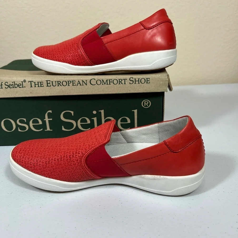Josef Seibel‎ Woven red Leather slip on Sneakers 37